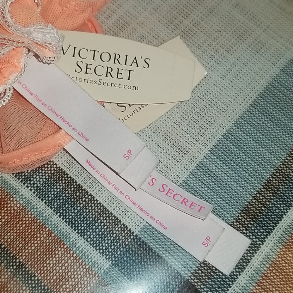 VICTORIA’S SECRET Mesh Lingerie Set - Picture 6 of 6